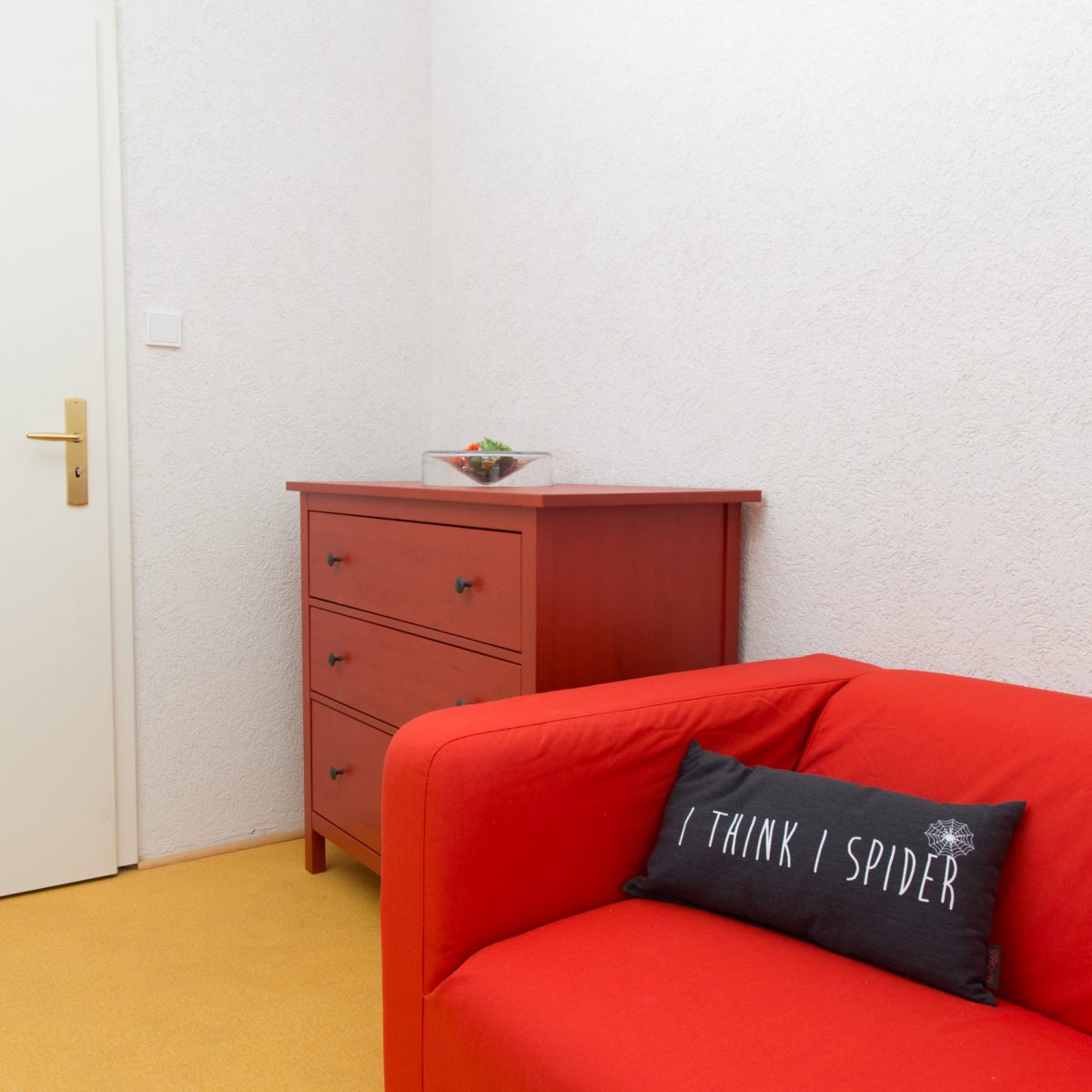 Hotelalternative-Oberhausen-EG-Einzelzimmercouch