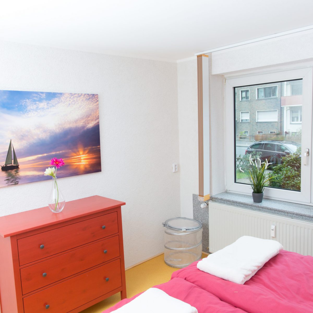 Hotelalternative-Oberhausen-EG-Schlafzimmer