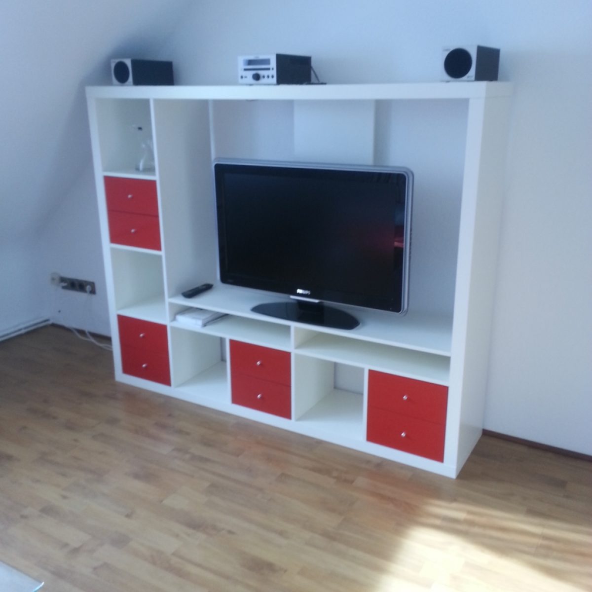 Moebliertes-Apartment-Oberhausen-DG-TV
